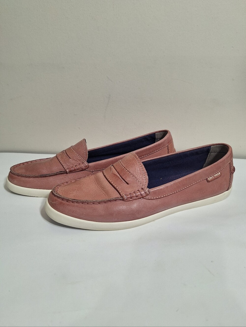 Cole Haan Pink Leather Pinch Weekender Penny Loafer 9.5B Quiet Luxury